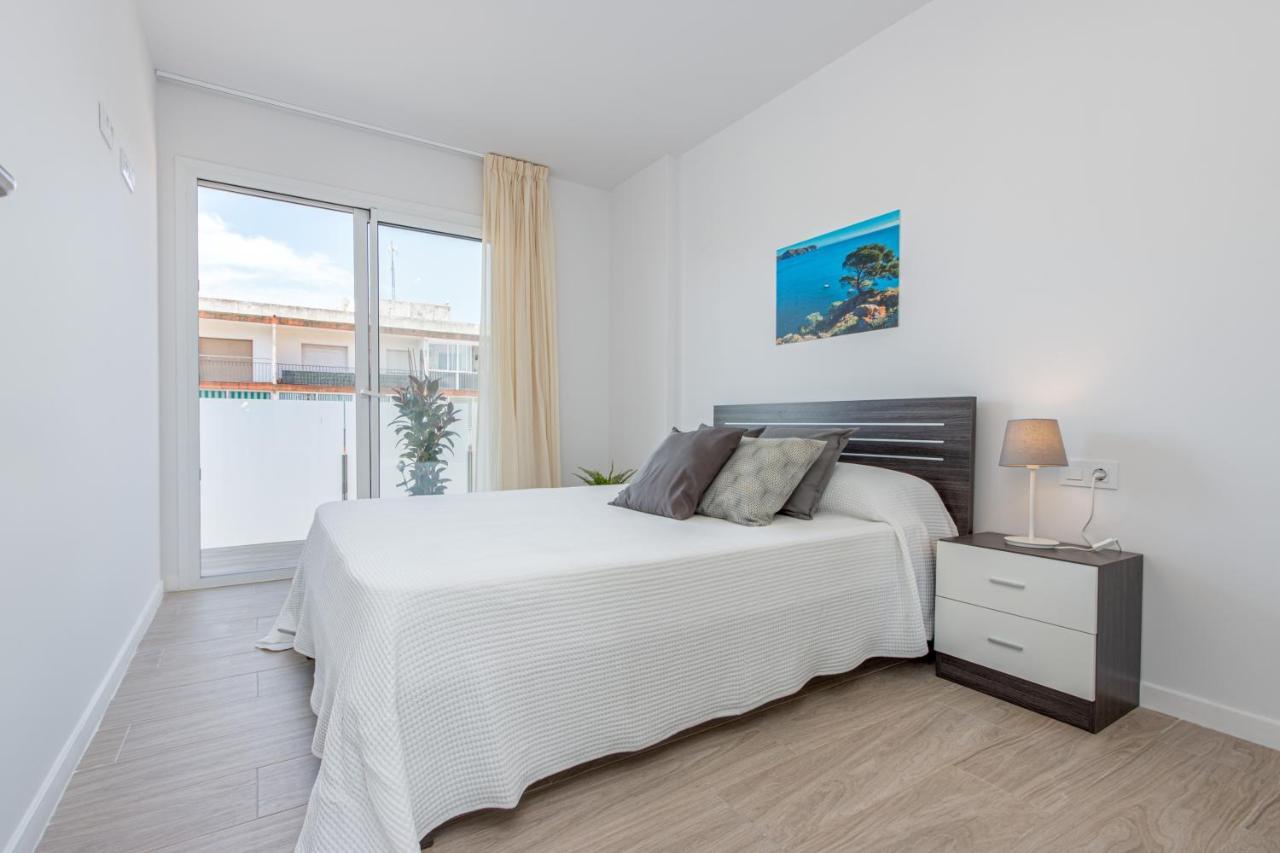 M A R I V E N T Suite With Bathroom And Terrace 50 M2 로지즈 외부 사진