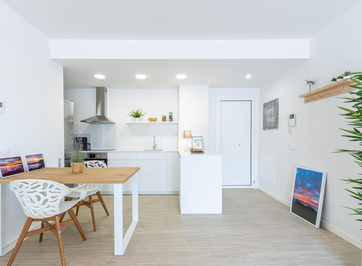 M A R I V E N T Suite With Bathroom And Terrace 50 M2 로지즈 외부 사진